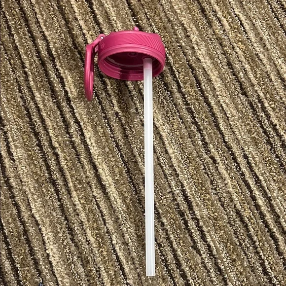 Lululemon Back to Life Pink Water Bottle - Picture 4 of 6